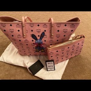 New Mcm Soft Pink ZIP Shopper with clutch